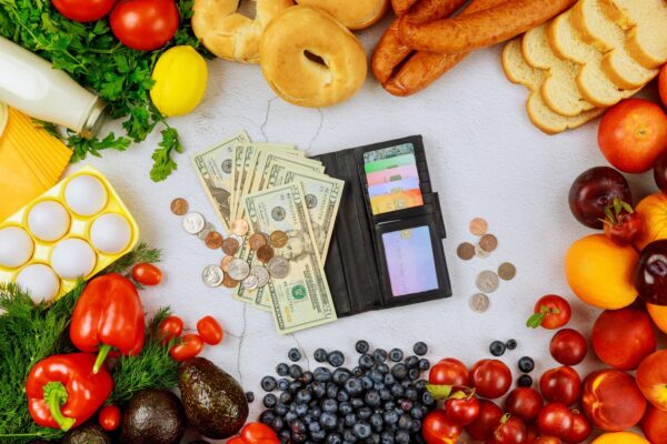 Alimente ieftine și nutritive: cum să mănânci sănătos fără să cheltuiești mult