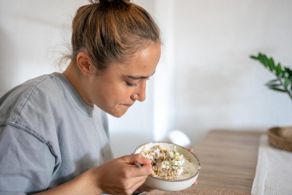 Dieta pentru digestie ușoară: mese simple pentru zilele în care stomacul este încărcat